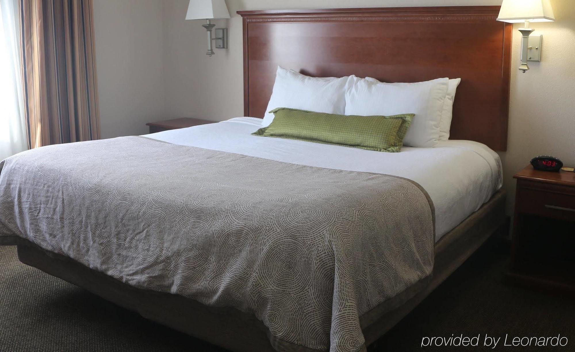 Candlewood Suites Fredericksburg By Ihg Экстерьер фото
